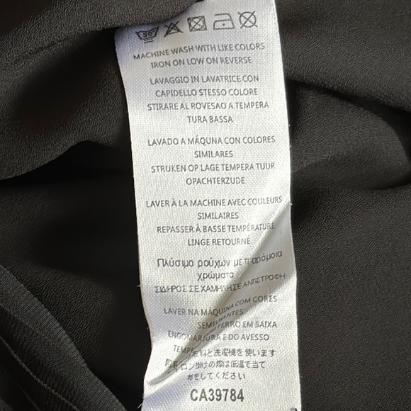 Black Open Cardigan with Pleated Back - Picture 9 of 10